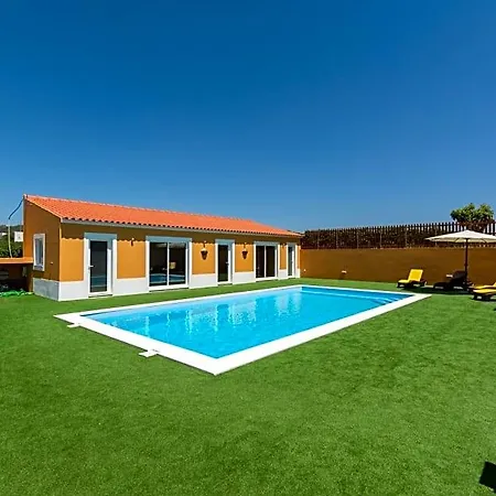 Quinta Da Pontinha Bed & Breakfast 3*